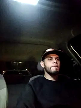 James21990 online show from December 1, 2025, 4:46 am