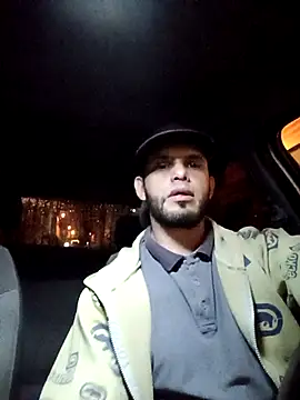 James21990 online show from December 23, 2025, 8:46 am