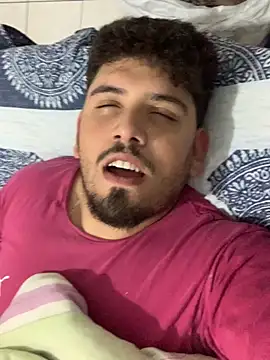 Bbbtro online show from December 5, 2025, 9:23 pm