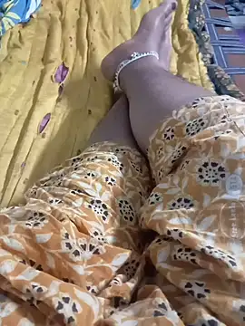 Snapshot of Rathi_telugu_couple chatting on June 18, 2026, 1:59 am Rathi telugu couple online show from June 18, 2026, 1:59 am
