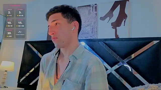 Un Sluttyy online show from April 8, 2026, 11:33 am