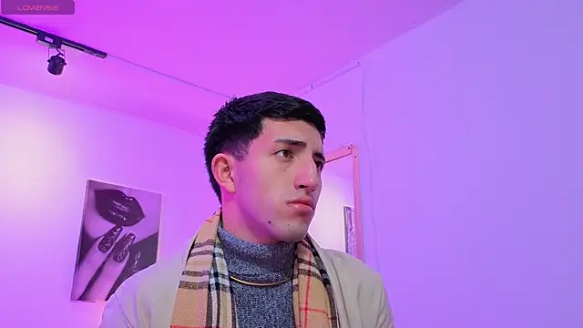 Un Sluttyy online show from February 4, 2026, 11:16 am