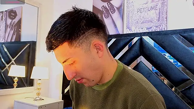 Un Sluttyy online show from April 18, 2026, 11:23 am