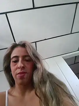 Snapshot of Katherinwc chatting on November 15, 2025, 6:12 pm Katherinwc online show from November 15, 2025, 6:12 pm