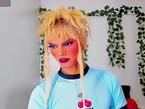 Snapshot of Sofia-hot_ chatting on November 13, 2025, 3:49 pm Sofia-hot online show from November 13, 2025, 3:49 pm