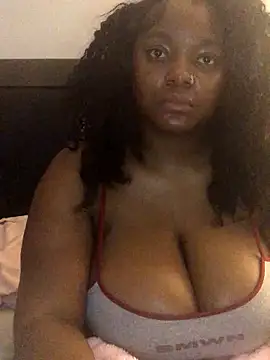 Snapshot of Fxncymuse chatting on January 18, 2026, 3:04 pm Fxncymuse online show from January 18, 2026, 3:04 pm