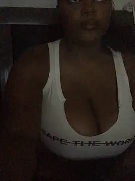 Snapshot of Fxncymuse chatting on December 15, 2025, 12:55 pm Fxncymuse online show from December 15, 2025, 12:55 pm