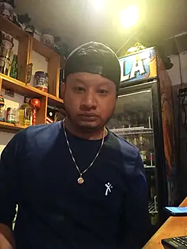 themorenofit08 online show from March 17, 2026, 11:19 pm