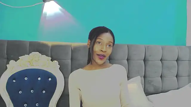 Aliis Love online show from November 23, 2025, 11:59 pm