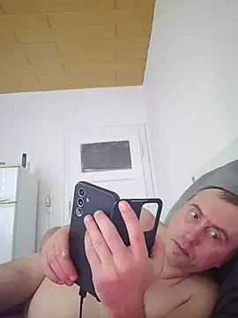 TirelessLot3 online show from May 7, 2026, 4:54 pm