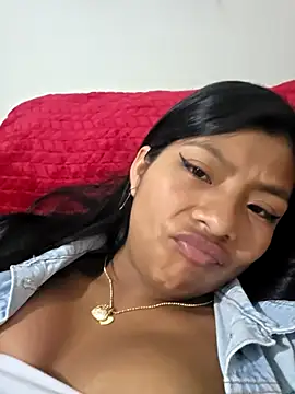 NathalyTorrez online show from January 17, 2026, 12:48 am