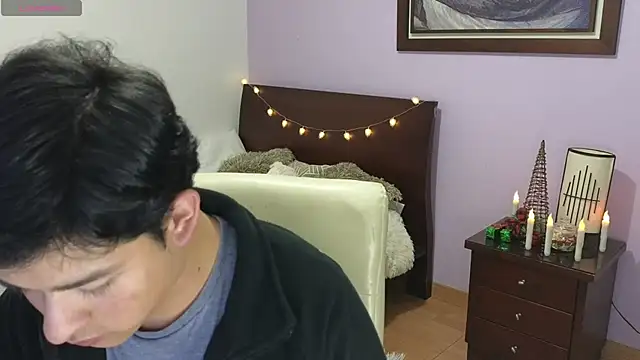 Snapshot of bottomtwink33 chatting on November 8, 2025, 3:10 am bottomtwink33 online show from November 8, 2025, 3:10 am