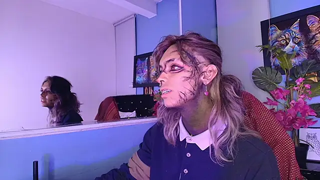 luxiel  online show from November 14, 2025, 10:46 pm