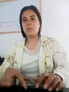 LorieFerrer online show from February 17, 2025, 3:00 pm