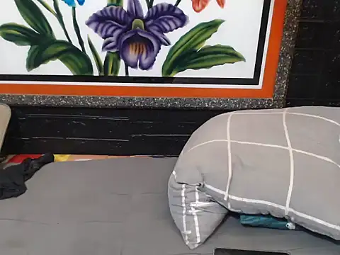 tsbrownmorena69 online show from April 18, 2026, 2:03 am