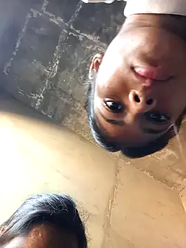 Snapshot of CUTE_V_SEXY chatting on November 8, 2025, 5:00 am CUTE V SEXY online show from November 8, 2025, 5:00 am