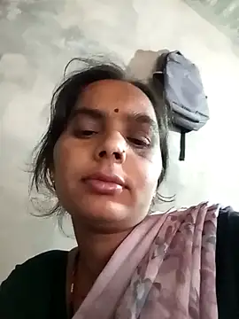 Snapshot of CUTE_V_SEXY chatting on November 9, 2025, 3:21 am CUTE V SEXY online show from November 9, 2025, 3:21 am