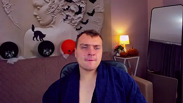 Snapshot of ArchieHolmes chatting on November 9, 2025, 4:05 am ArchieHolmes online show from November 9, 2025, 4:05 am