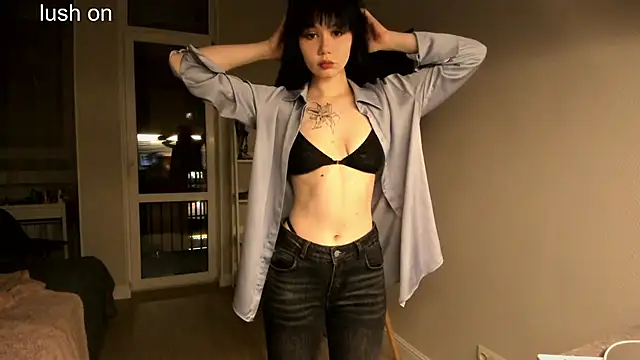 CharlyOrwell online show from November 30, 2025, 8:09 pm