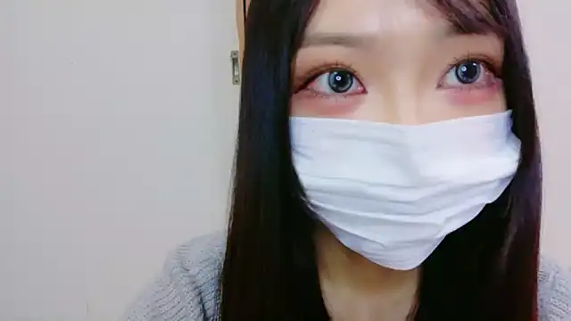 nerunerunerune  zzZ online show from November 28, 2025, 11:21 am