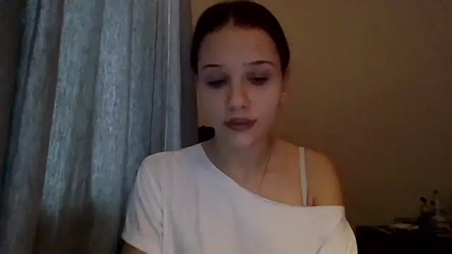 CarmenBody online show from November 12, 2025, 11:36 am