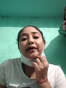 Snapshot of Piya_Bakshi chatting on November 23, 2025, 1:37 am Piya Bakshi online show from November 23, 2025, 1:37 am