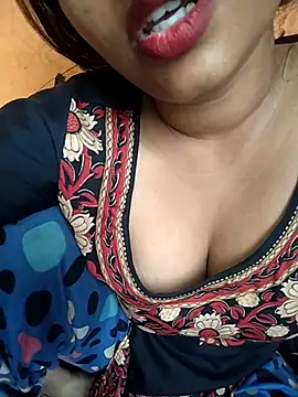 Sexy Divya   online show from June 5, 2026, 12:59 am