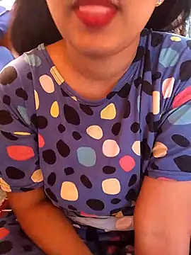 Sexy Divya   online show from April 20, 2026, 12:30 pm