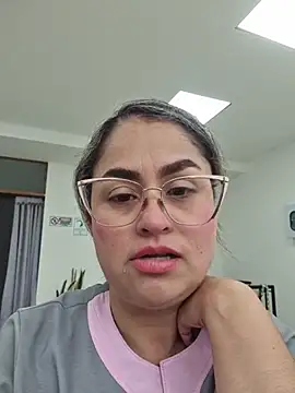 Snapshot of Laurenwc chatting on November 13, 2025, 4:33 pm Laurenwc online show from November 13, 2025, 4:33 pm