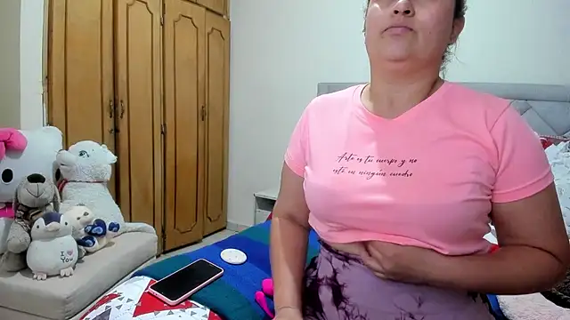 Snapshot of Laurenwc chatting on November 16, 2025, 8:35 pm Laurenwc online show from November 16, 2025, 8:35 pm