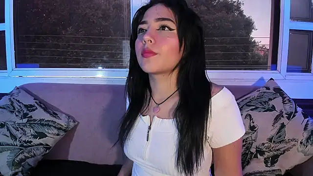 YaraShine online show from December 14, 2025, 11:49 am