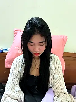 Lynly k2 online show from March 7, 2026, 1:16 pm