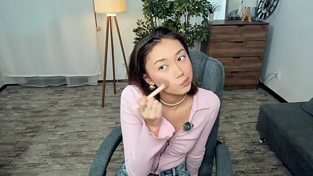 RyanGrandt online show from November 22, 2025, 9:08 am