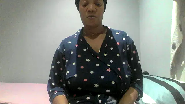 DustyLucy02 online show from May 2, 2026, 4:23 pm