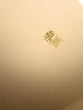 mayflower420 online show from April 22, 2026, 2:51 am