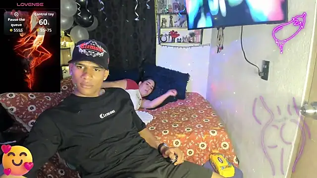 Snapshot of JUANBIGCOCK21CM chatting on February 25, 2026, 11:37 pm JUANBIGCOCK21CM online show from February 25, 2026, 11:37 pm