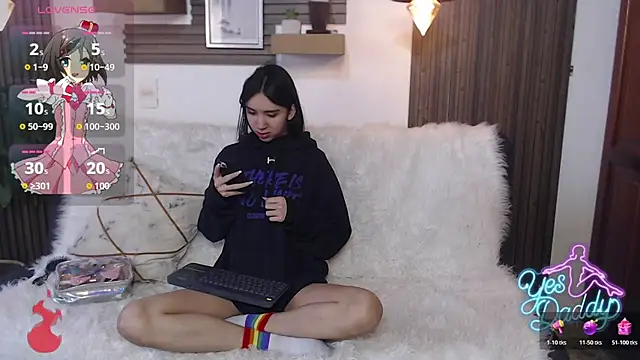 Melany 27 online show from January 13, 2026, 1:04 pm