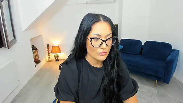 AnyaEvy online show from November 27, 2025, 4:57 am