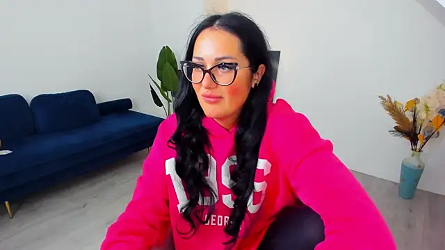 AnyaEvy online show from March 25, 2026, 6:46 am