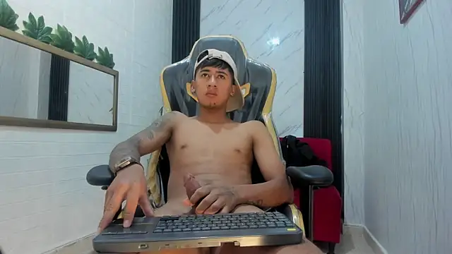 Vinackk online show from November 12, 2025, 3:54 am