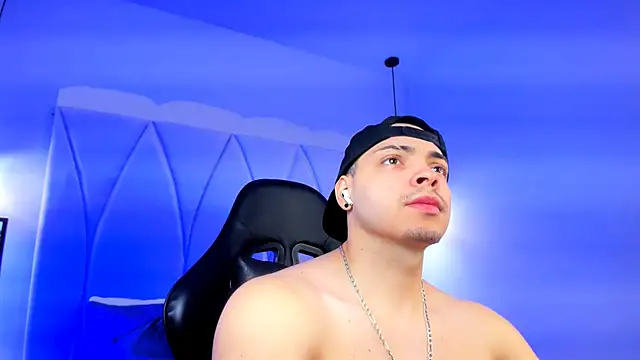 Maxwell Dupont online show from November 29, 2025, 4:07 pm