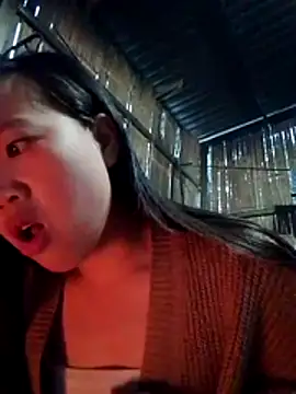 Snapshot of Yumiik2kk chatting on November 16, 2025, 11:19 pm Yumiik2kk online show from November 16, 2025, 11:19 pm