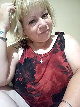 1milfemma online show from December 22, 2025, 12:00 am