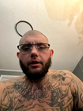 Snapshot of trickydickydaddy chatting on November 22, 2025, 12:54 am trickydickydaddy online show from November 22, 2025, 12:54 am