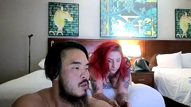 WeLuvULongTime online show from December 21, 2025, 2:24 am