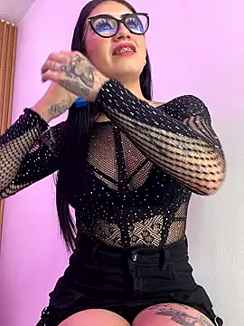 SCARLETT INK  online show from November 27, 2025, 6:47 am