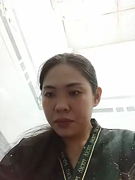 Snapshot of -Arabella- chatting on July 16, 2026, 1:24 am -Arabella- online show from July 16, 2026, 1:24 am