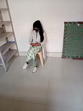 Sunita-collage online show from November 21, 2025, 5:28 am