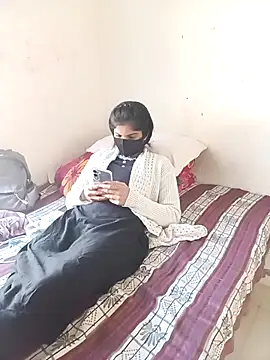 Sunita-collage online show from November 28, 2025, 8:03 am