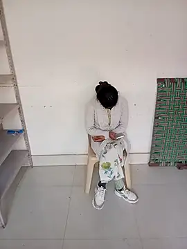 Sunita-collage online show from November 19, 2025, 4:45 am